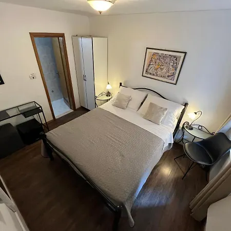 Katarina Old Town بيت ضيافة 4*