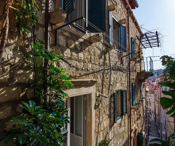 Katarina Old Town 4*